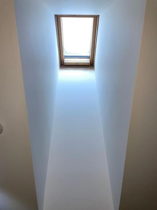 Modern 2 Bedroom Apartment In Derby City Centre Экстерьер фото