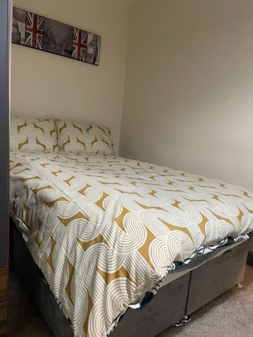 Modern 2 Bedroom Apartment In Derby City Centre Экстерьер фото