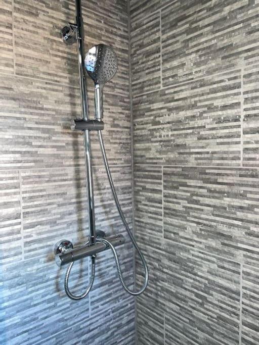 Modern 2 Bedroom Apartment In Derby City Centre Экстерьер фото